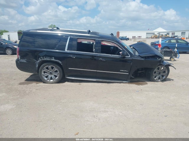Продаж на аукціоні авто 2015 Gmc Yukon Xl 1500 Denali, vin: 1GKS2JKJ6FR638969, номер лоту: 44768941