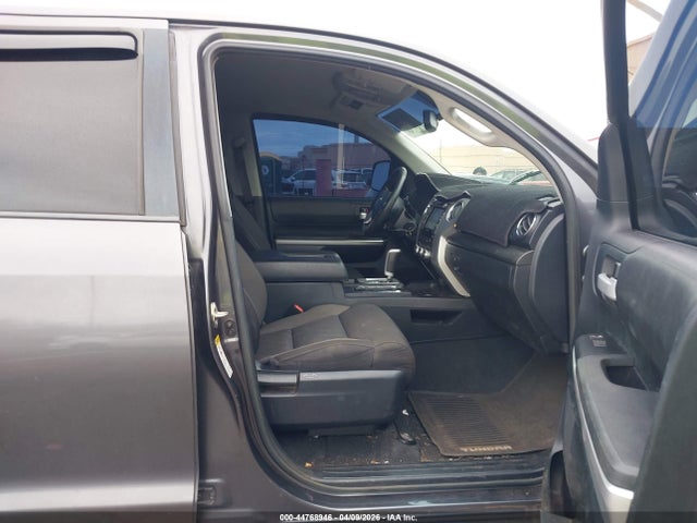 Продаж на аукціоні авто 2016 Toyota Tundra Sr5 5.7l V8, vin: 5TFEY5F12GX208717, номер лоту: 44768946
