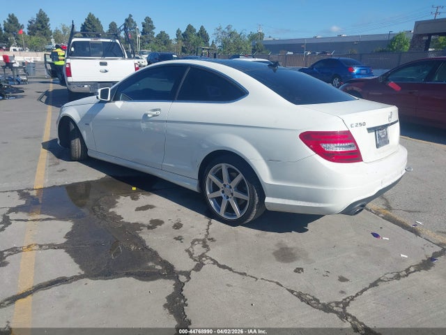 Продажа на аукционе авто 2012 Mercedes-benz C 250, vin: WDDGJ4HB7CF755047, номер лота: 44768990