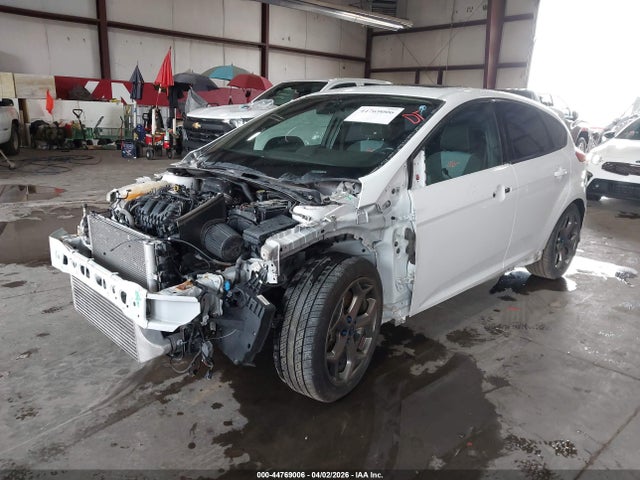 Ford FOCUS ST 2017 1FADP3L92HL348150 Image 2
