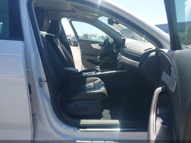 WAUGNAF48HN025403 Audi A4 2.0t Premium