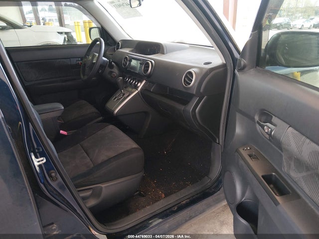 Scion XB 2014 JTLZE4FE9EJ053059 Image 5