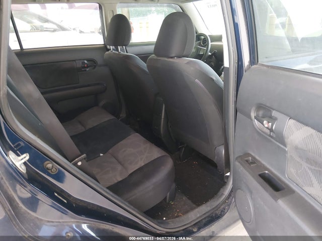 Scion XB 2014 JTLZE4FE9EJ053059 Image 8