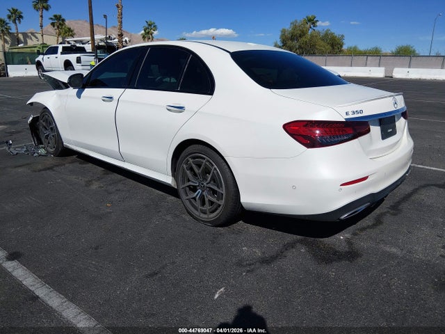 Продажа на аукционе авто 2022 Mercedes-benz E 350, vin: W1KZF8DB3NB070979, номер лота: 44769047