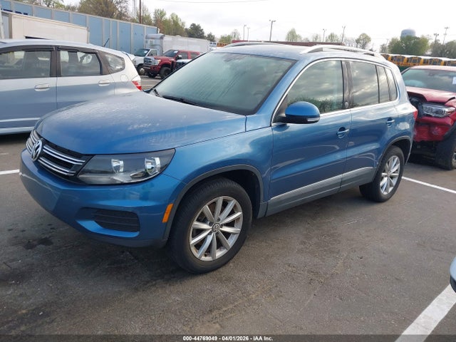 44769049 :رقم المزاد ، WVGRV7AX7HK003342 vin ، 2017 Volkswagen Tiguan 2.0t Wolfsburg Edition مزاد بيع