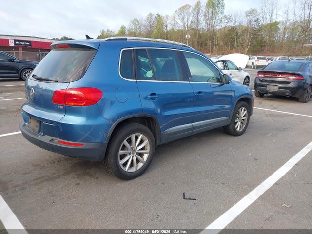 44769049 :رقم المزاد ، WVGRV7AX7HK003342 vin ، 2017 Volkswagen Tiguan 2.0t Wolfsburg Edition مزاد بيع