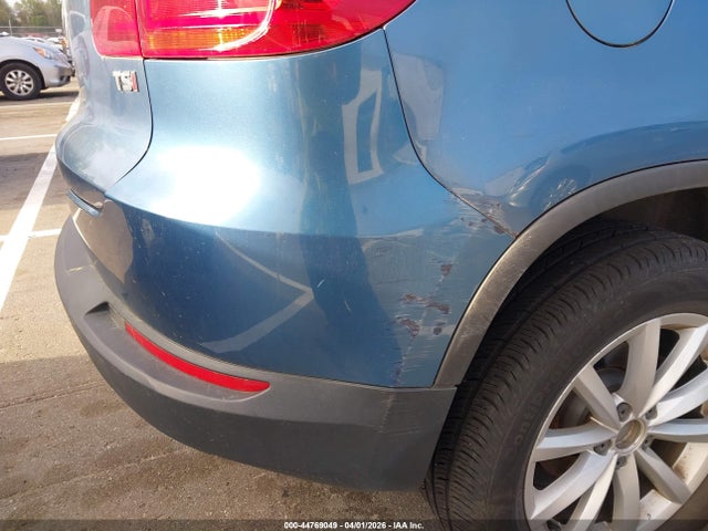 44769049 :رقم المزاد ، WVGRV7AX7HK003342 vin ، 2017 Volkswagen Tiguan 2.0t Wolfsburg Edition مزاد بيع