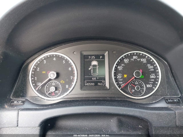 44769049 :رقم المزاد ، WVGRV7AX7HK003342 vin ، 2017 Volkswagen Tiguan 2.0t Wolfsburg Edition مزاد بيع