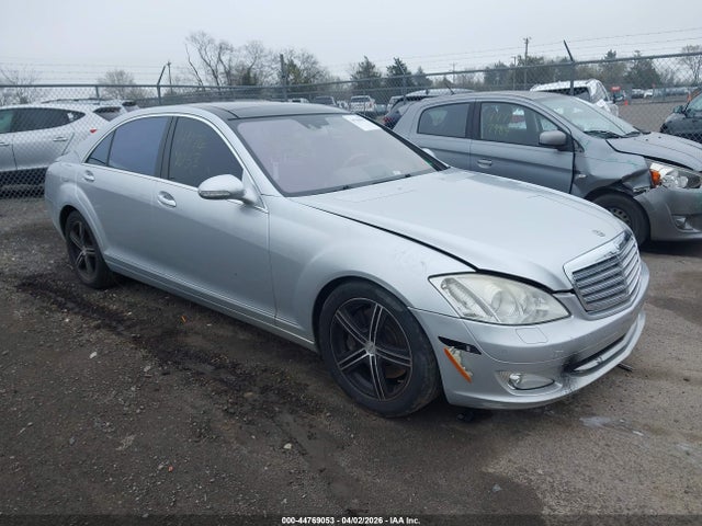 2009 MERCEDES-BENZ S 550 WDDNG86X59A262937