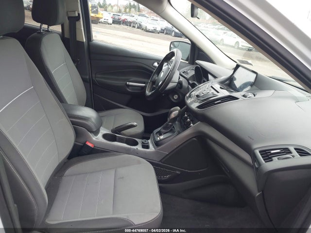 1FMCU9GX7EUD38029 Ford ESCAPE SE