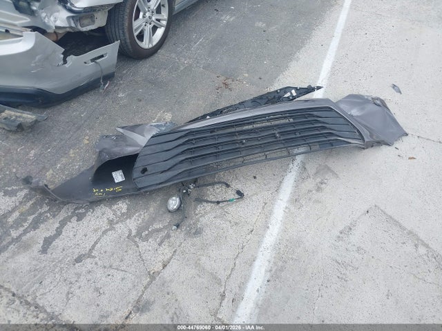 5TDJRKEC2NS083878 Toyota SIENNA XLE