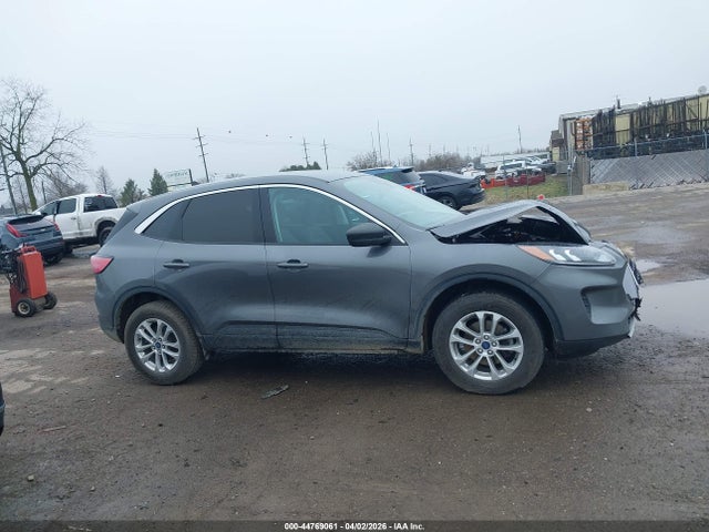 44769061 :رقم المزاد ، 1FMCU9G6XNUA70794 vin ، 2022 Ford Escape Se مزاد بيع