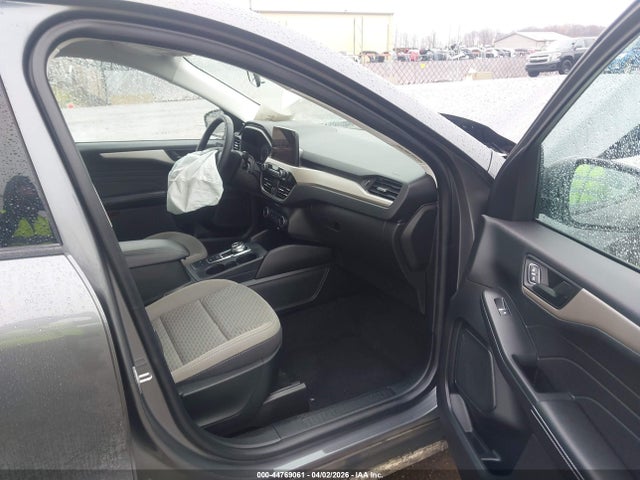 44769061 :رقم المزاد ، 1FMCU9G6XNUA70794 vin ، 2022 Ford Escape Se مزاد بيع