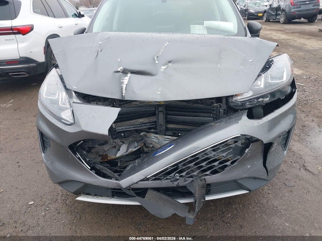 44769061 :رقم المزاد ، 1FMCU9G6XNUA70794 vin ، 2022 Ford Escape Se مزاد بيع