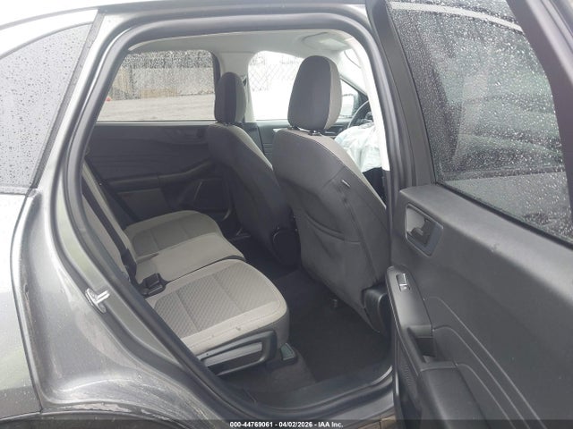 44769061 :رقم المزاد ، 1FMCU9G6XNUA70794 vin ، 2022 Ford Escape Se مزاد بيع