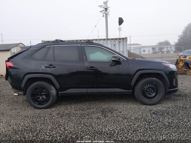 2T3G1RFV9KW042345 Toyota RAV4 LE