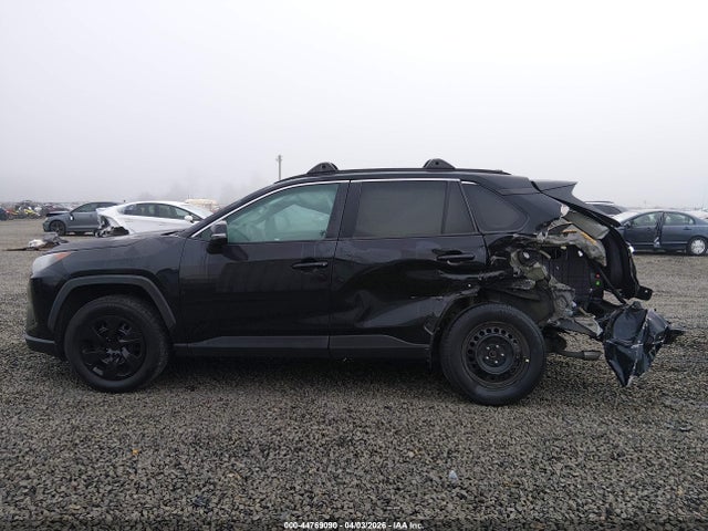2T3G1RFV9KW042345 Toyota RAV4 LE