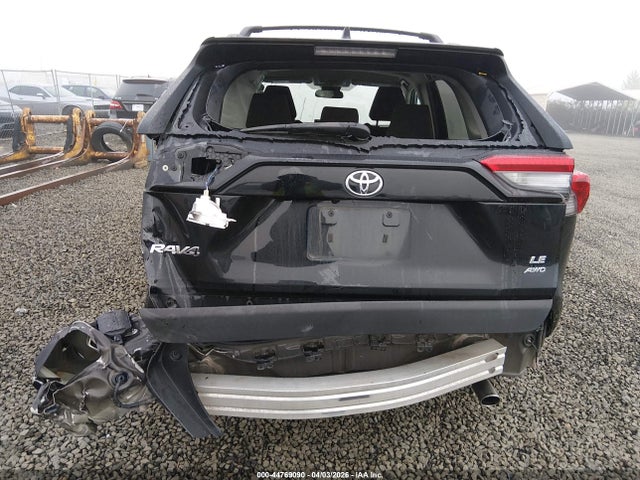2T3G1RFV9KW042345 Toyota RAV4 LE