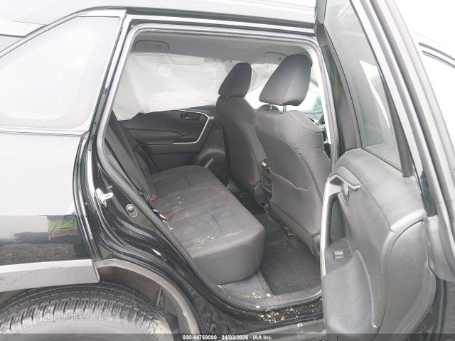 2T3G1RFV9KW042345 Toyota RAV4 LE