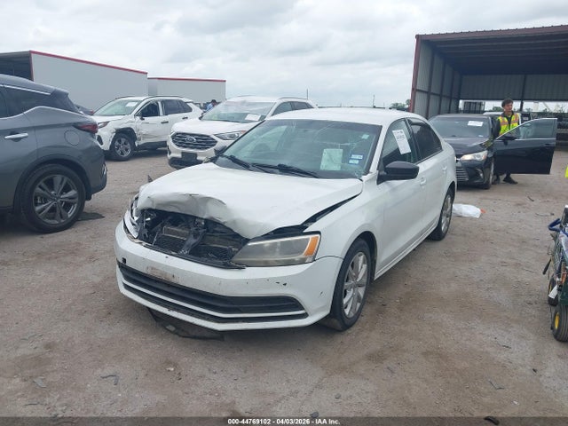 44769102 :رقم المزاد ، 3VWD17AJ6FM266110 vin ، 2015 Volkswagen Jetta 1.8t Se مزاد بيع
