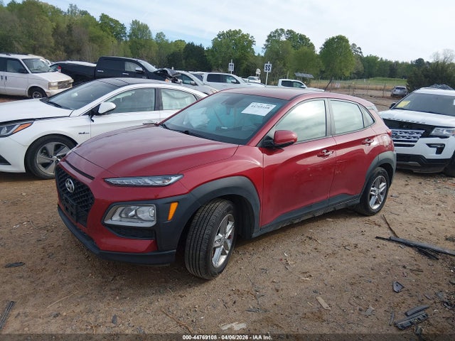 44769108 :رقم المزاد ، KM8K1CAA6MU748146 vin ، 2021 Hyundai Kona Se مزاد بيع