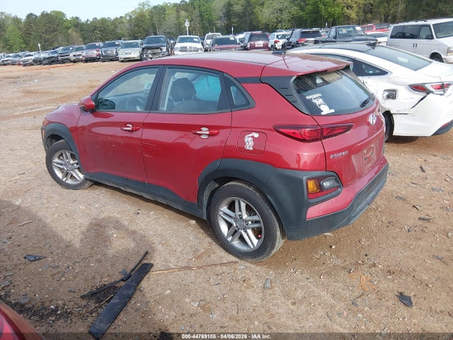 44769108 :رقم المزاد ، KM8K1CAA6MU748146 vin ، 2021 Hyundai Kona Se مزاد بيع