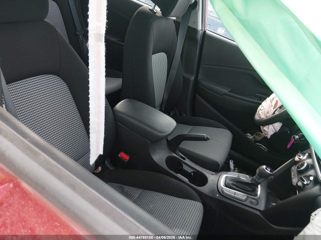 44769108 :رقم المزاد ، KM8K1CAA6MU748146 vin ، 2021 Hyundai Kona Se مزاد بيع