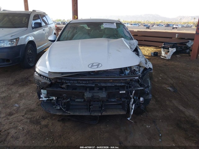 KMHL24JJ4TA135689 Hyundai Sonata Hybrid Blue