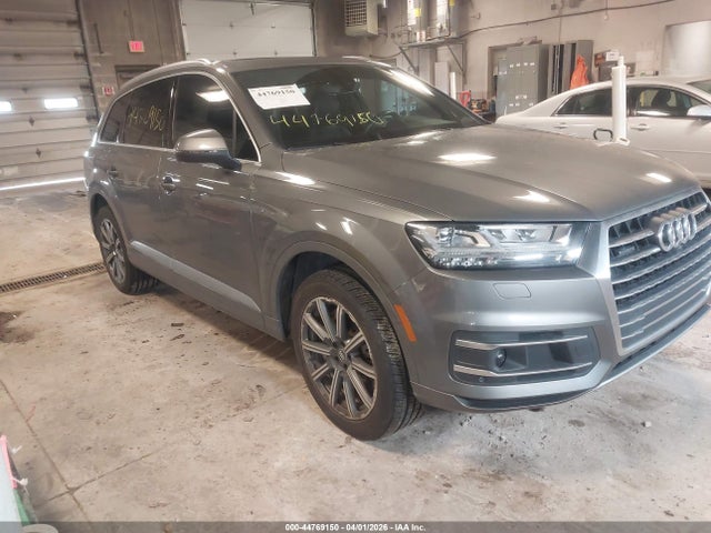 2017 AUDI Q7 WA1LHAF71HD042384