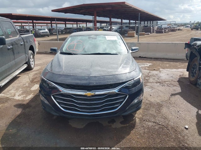 1G1ZD5ST4SF119128 Chevrolet Malibu Fwd 1lt
