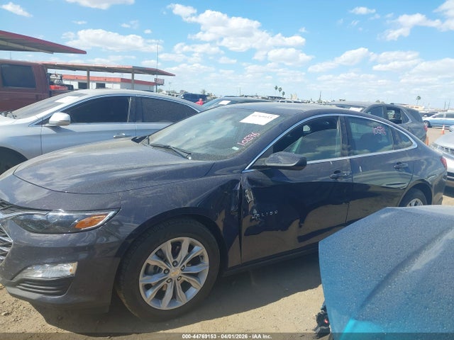 1G1ZD5ST4SF119128 Chevrolet Malibu Fwd 1lt