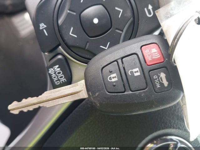 44769160 :رقم المزاد ، 4T1BF1FK6DU642027 vin ، 2013 Toyota Camry Se مزاد بيع