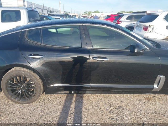 2019 Kia Stinger მანქანა იყიდება აუქციონზე, vin: KNAE15LA8K6052526, აუქციონის ნომერი: 44769163