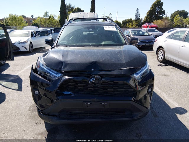 2T3C1RFV4RW301011 Toyota Rav4 Xle Premium