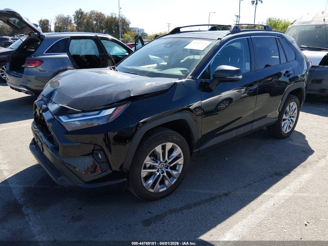 2T3C1RFV4RW301011 Toyota Rav4 Xle Premium