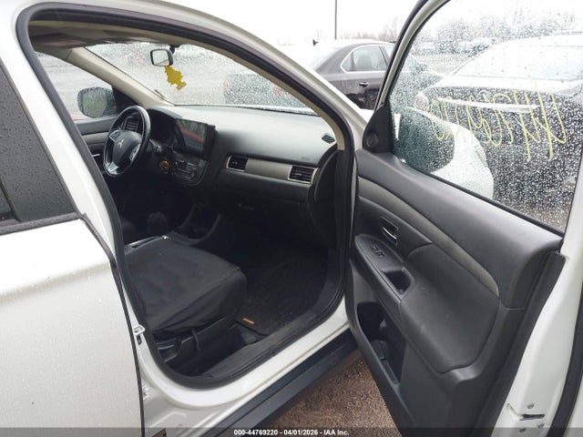 2016 MITSUBISHI OUTLANDER JA4AD2A31GZ049902 Photo 4