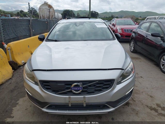 YV4612HK9G1003389 Volvo V60 Cross Country T5