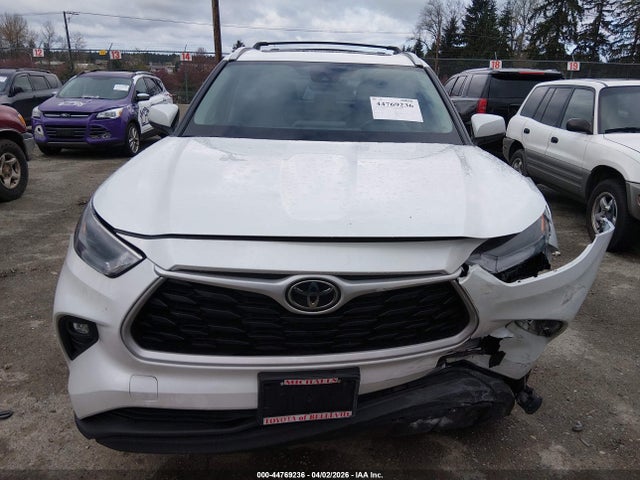 5TDGZRBHXNS221119 Toyota Highlander Xle