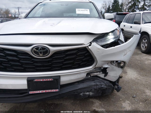 2022 TOYOTA HIGHLANDER 5TDGZRBHXNS221119 Photo 5