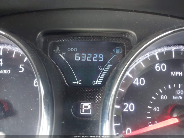 3N1CN7APXHL809770 Nissan Versa 1.6 Sv