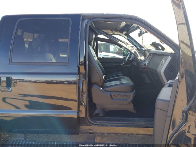 1FT8W3BT0GEC93535 Ford F-350 Lariat