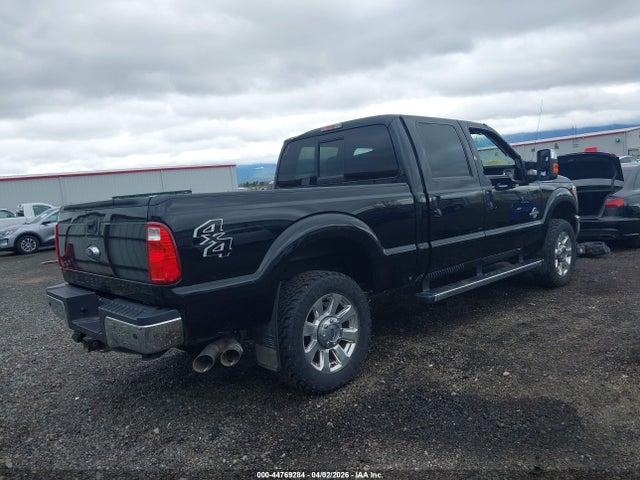 1FT8W3BT0GEC93535 Ford F-350 Lariat