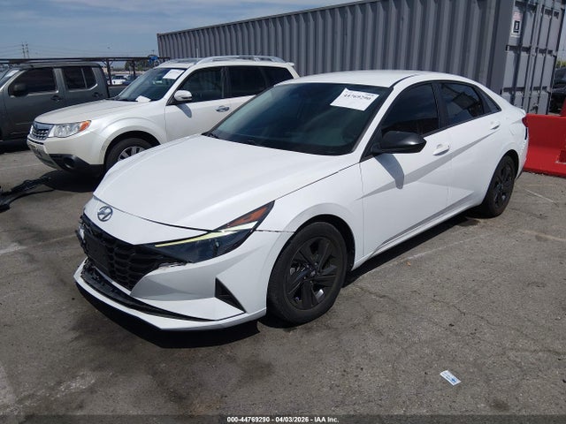 5NPLS4AG1NH058171 Hyundai ELANTRA SEL