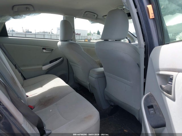 2015 Toyota Prius Three მანქანა იყიდება აუქციონზე, vin: JTDKN3DU3F0461162, აუქციონის ნომერი: 44769295