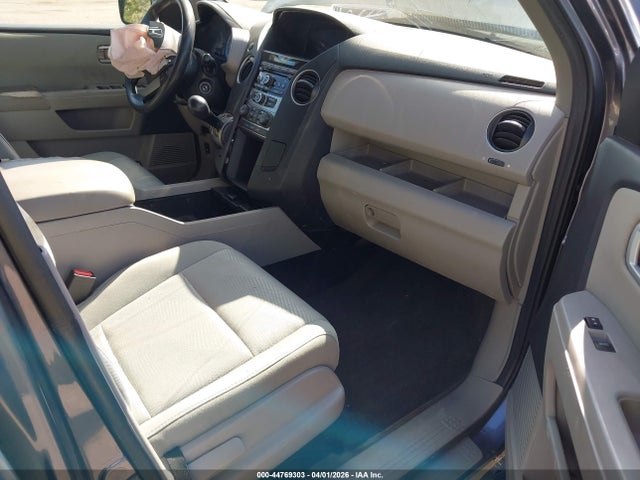 Honda PILOT LX 2014 5FNYF3H21EB019044 Image 5