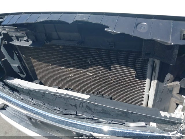 44769304 :رقم المزاد ، SJKCH5CP7JA058868 vin ، 2018 Infiniti Qx30 Premium مزاد بيع