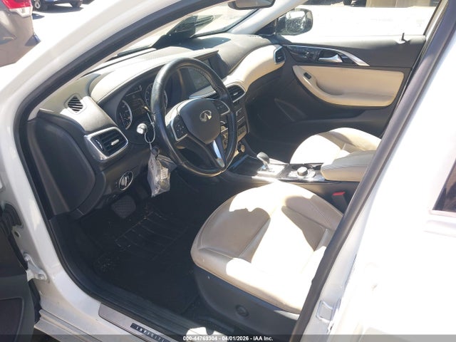 44769304 :رقم المزاد ، SJKCH5CP7JA058868 vin ، 2018 Infiniti Qx30 Premium مزاد بيع