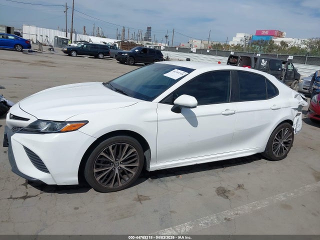 4T1B11HKXKU687688 Toyota CAMRY SE