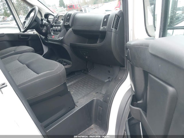 3C6TRVAG0JE103401 RAM Promaster 1500 Low Roof 136 Wb