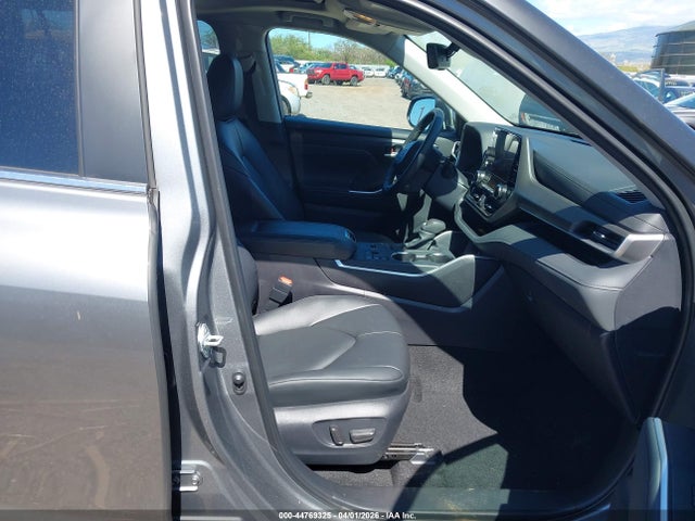 5TDKBRCH0TS692142 Toyota Highlander Hybrid Xle